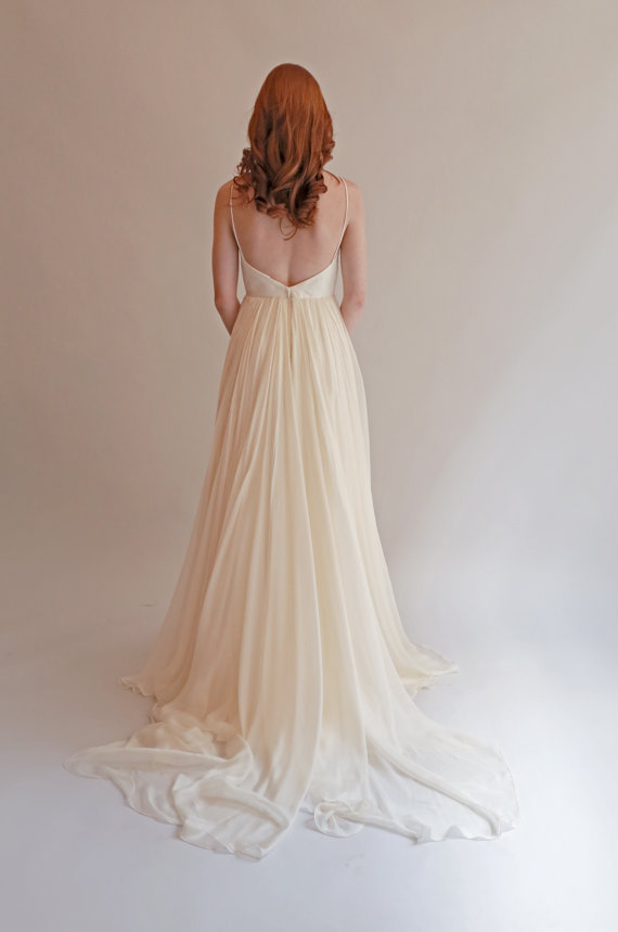 stunning ivory beach wedding gown destination