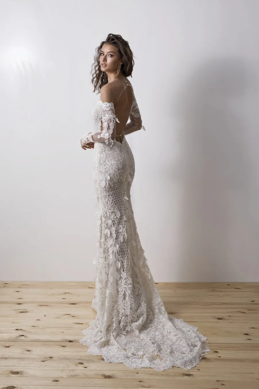 3d leaf lace off shoulde bridal dress