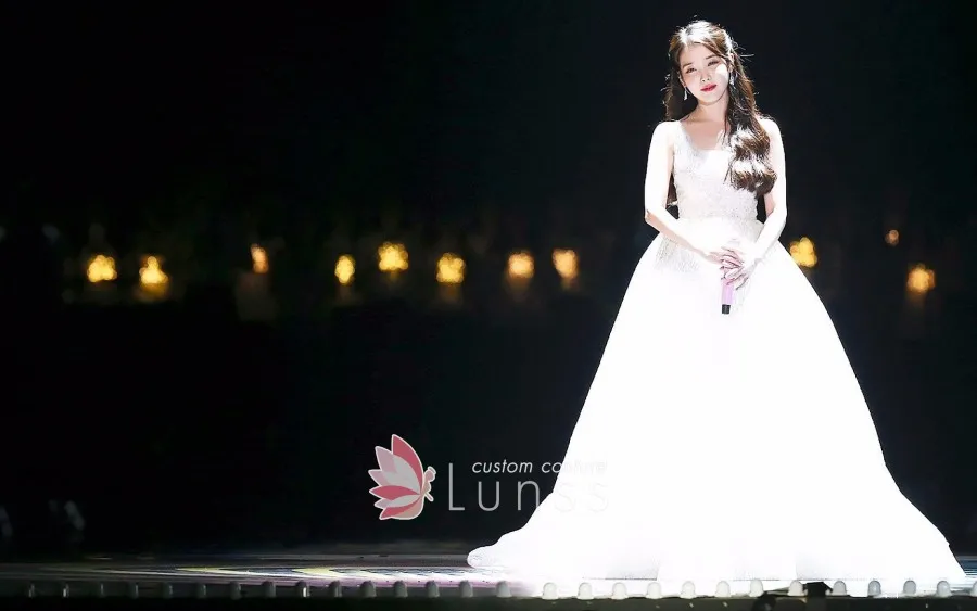 IU glitter evening dress Melon Music Awards 2017