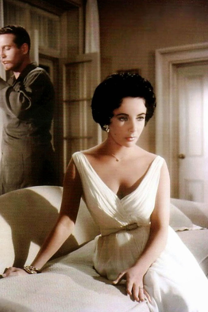 elizabeth taylor short v neck dress cat on a hot tin roof