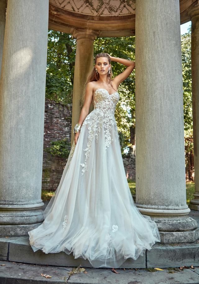 strapless sweetheart lace and tulle a line wedding dress