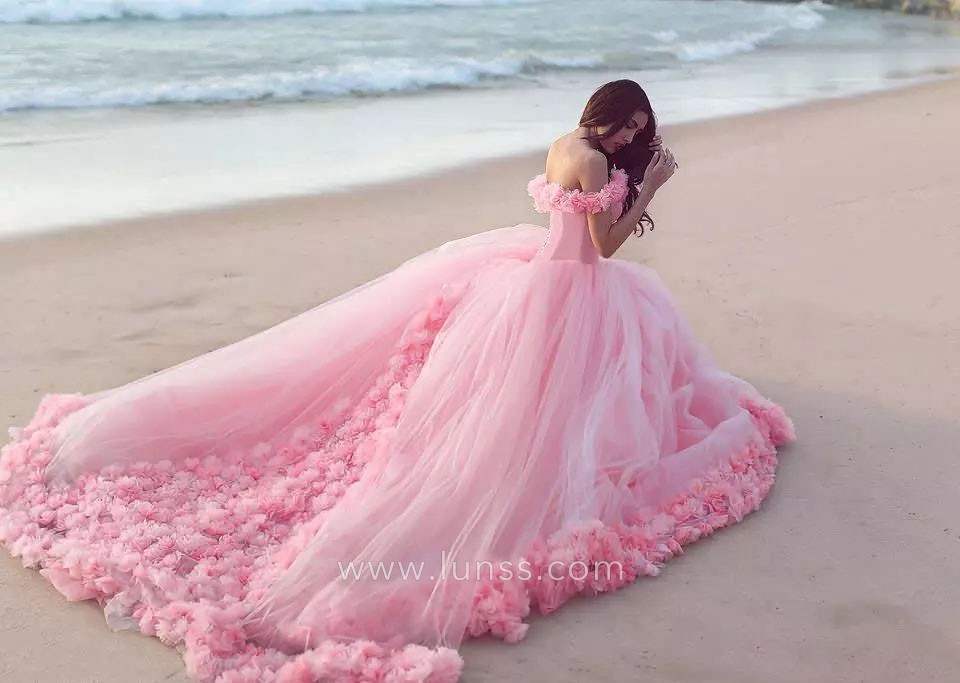 3d flowers lace up back and long train princess dress