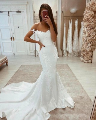 beautiful 3d petals embellished matte crepe bridal dress