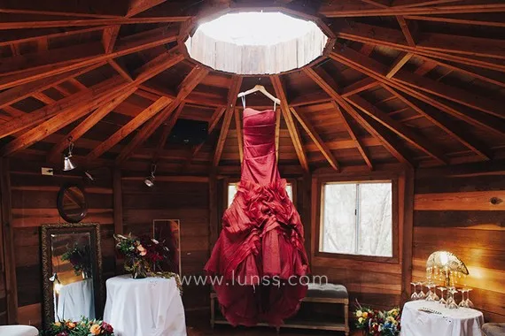 strapless sweetheart wine organza mermaid flanged wedding dress