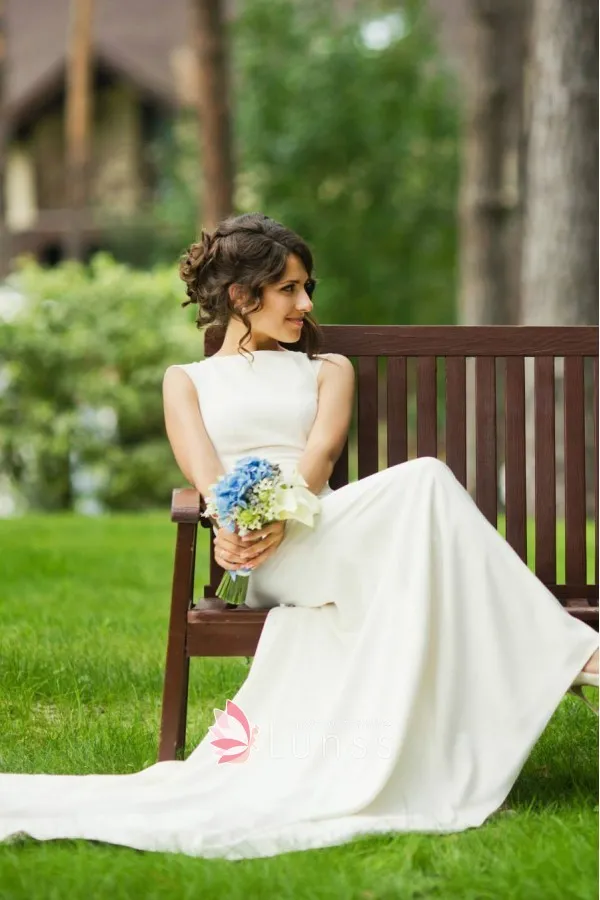 sleeveless ivory long bridal dress
