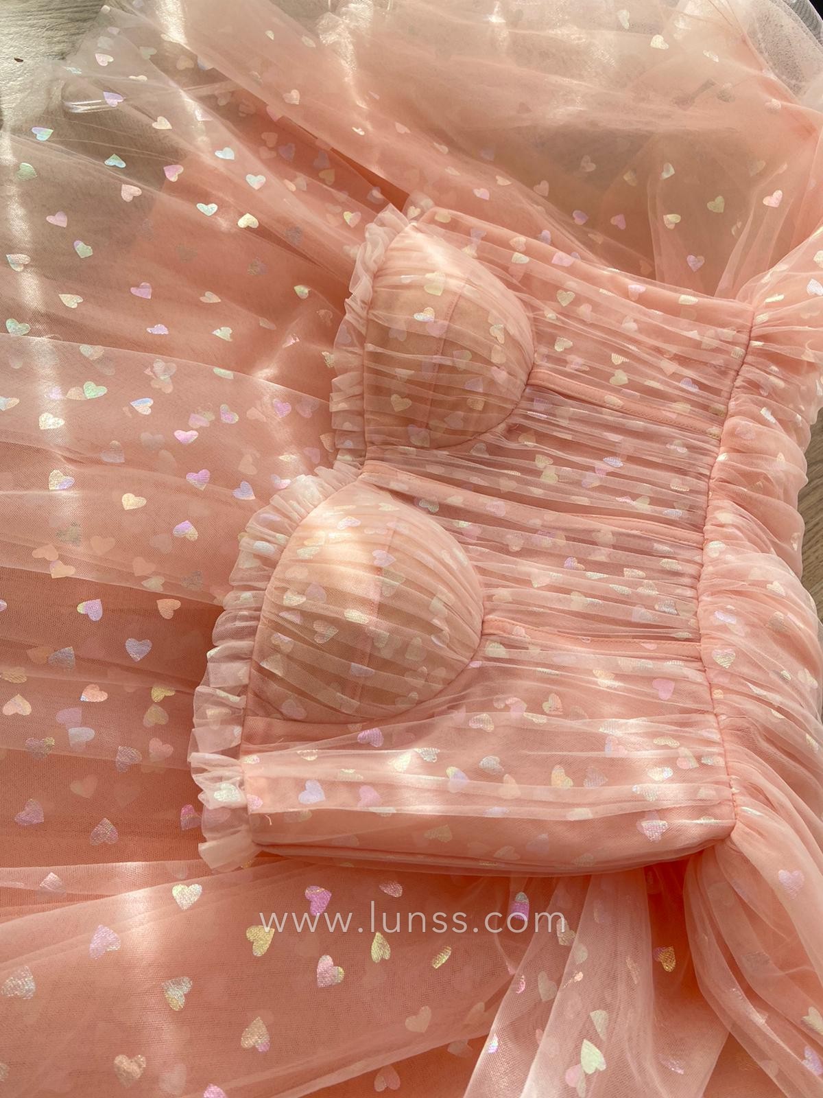 sweetheart neckline with gathered ruffles hearty dress