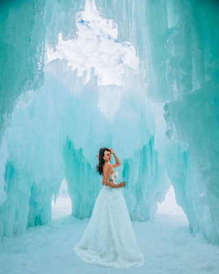 corset bodice sweetheart ivory lace winter wedding dress