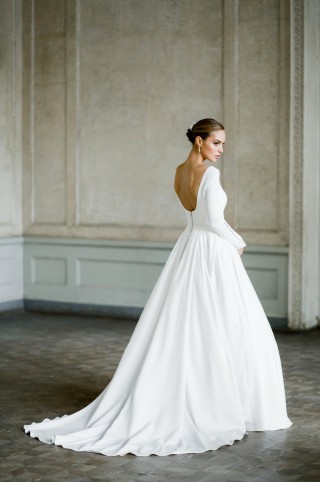 ivory satin crepe long sleeve winter bridal wedding gown
