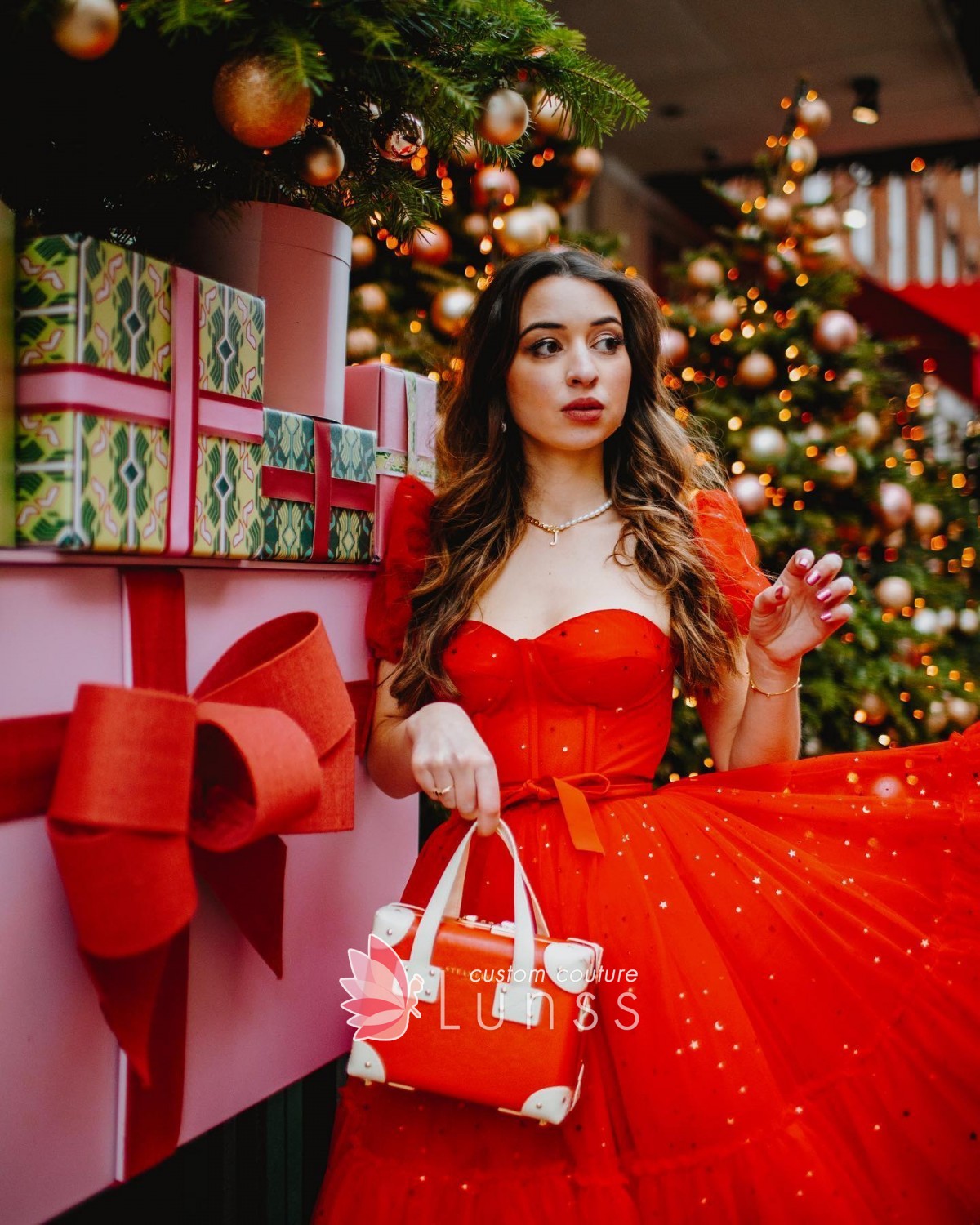 Paillettes rouges uniques avec robe de cocktail courte bouffante en tulle -  Lunss