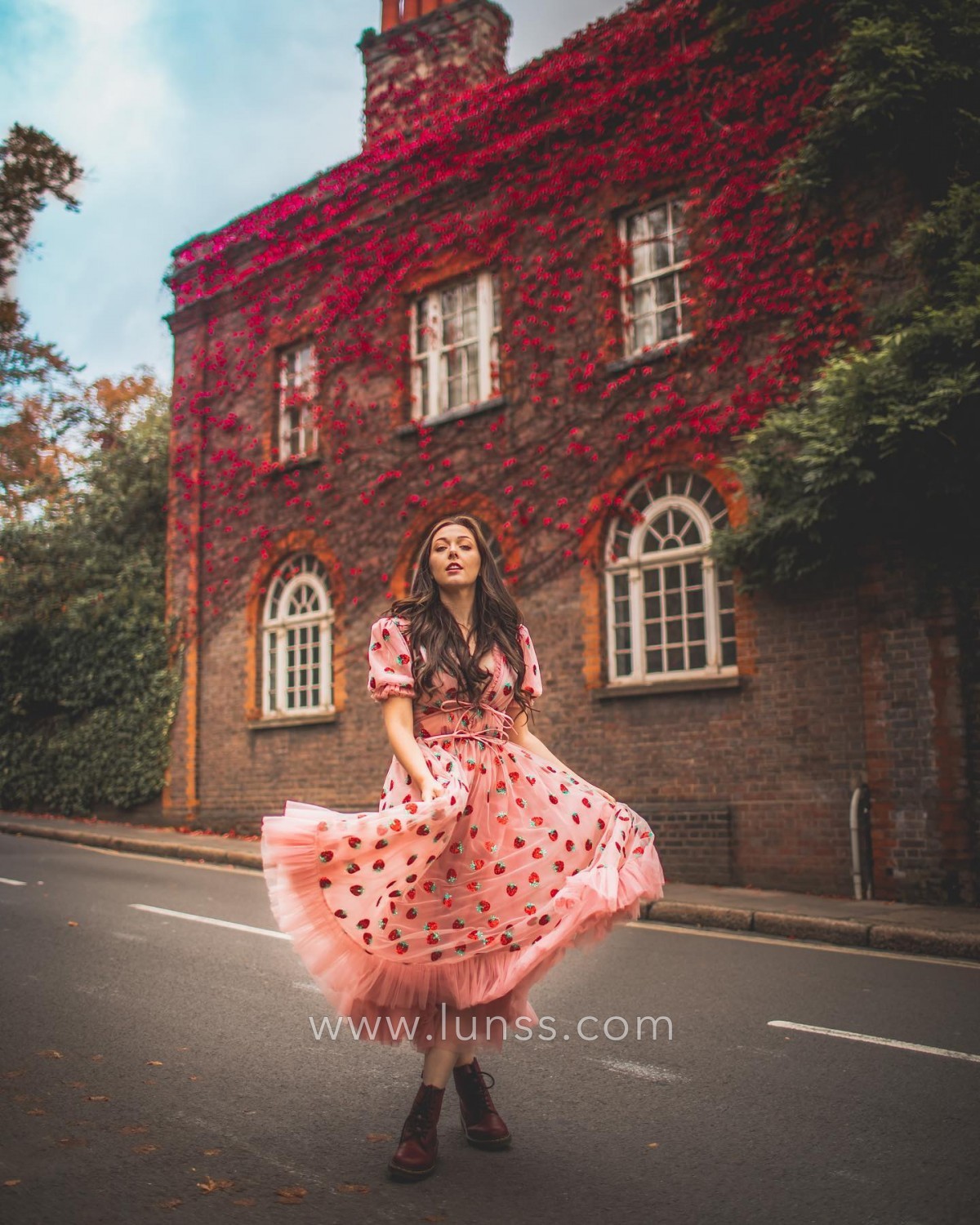 Red Tulle Flutter Sleeve V-Neck Long Christmas Dress