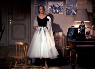 grace kelly black and white dress in movie rear window
