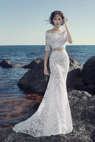 scalloped ivory lace two piece mermaid beach bridal dress