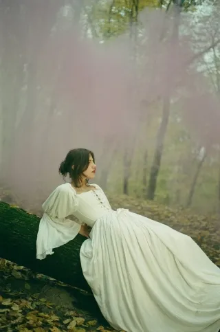 renaissance style ivory cotton evening photoshoot dress