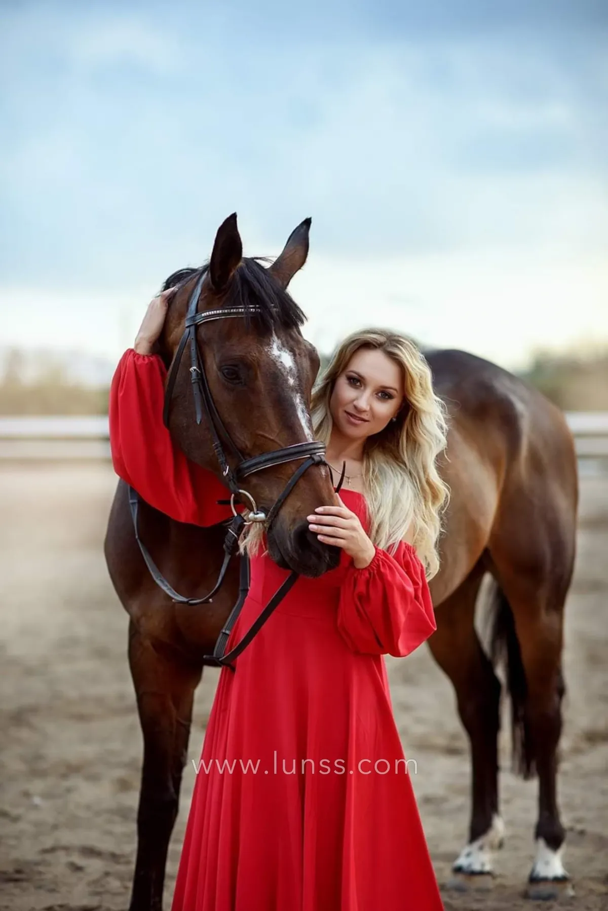 separated puff sleeve red photoshoot gown