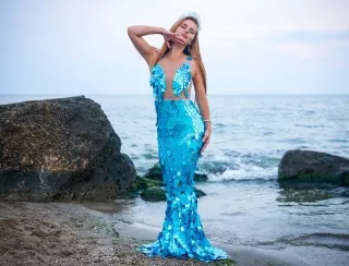 sparkly ocean blue ellipse sequin mermaid photoshoot gown