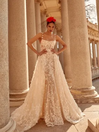luxury 3d flower lace mermaid wedding gown with overskirt