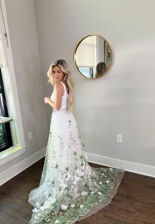 3d green and white flowers detachable wedding tulle skirt