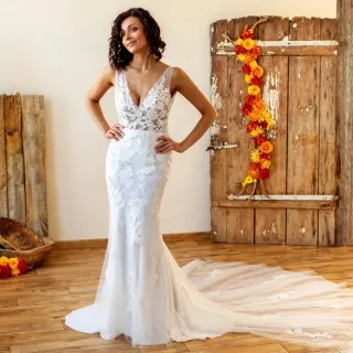 illusion floral lace v neck v back rustic wedding dress