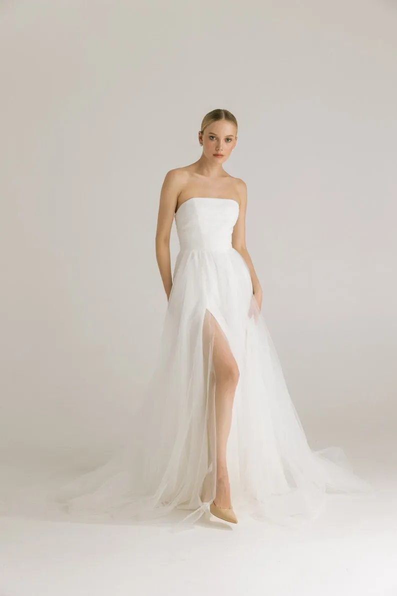 simple ivory tulle strapless high slit wedding dress simple ivory tulle strapless high slit wedding dress