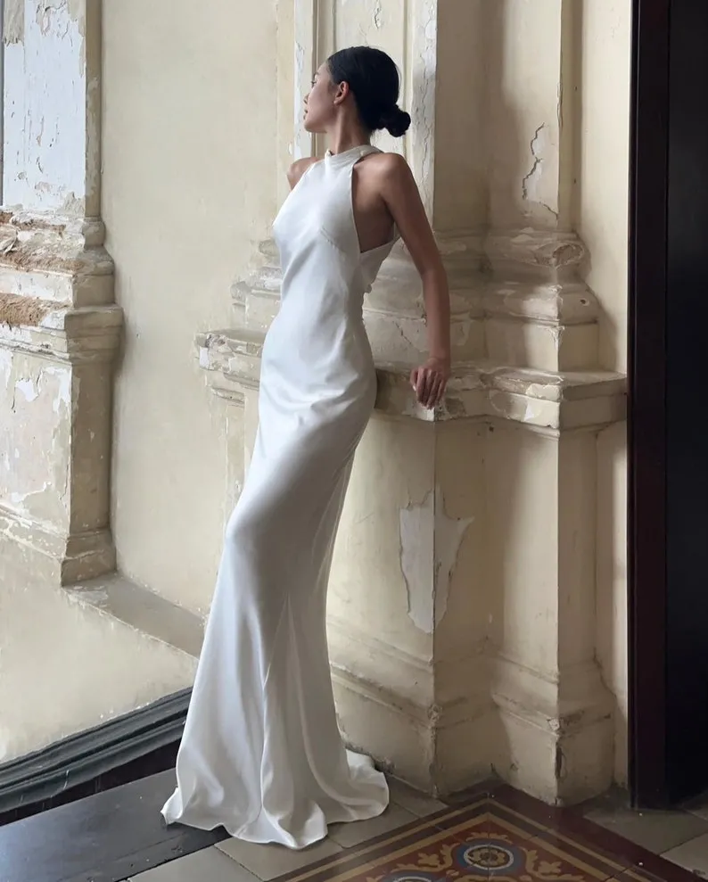 simple satin halter sleeveless mermaid floor length wedding dress