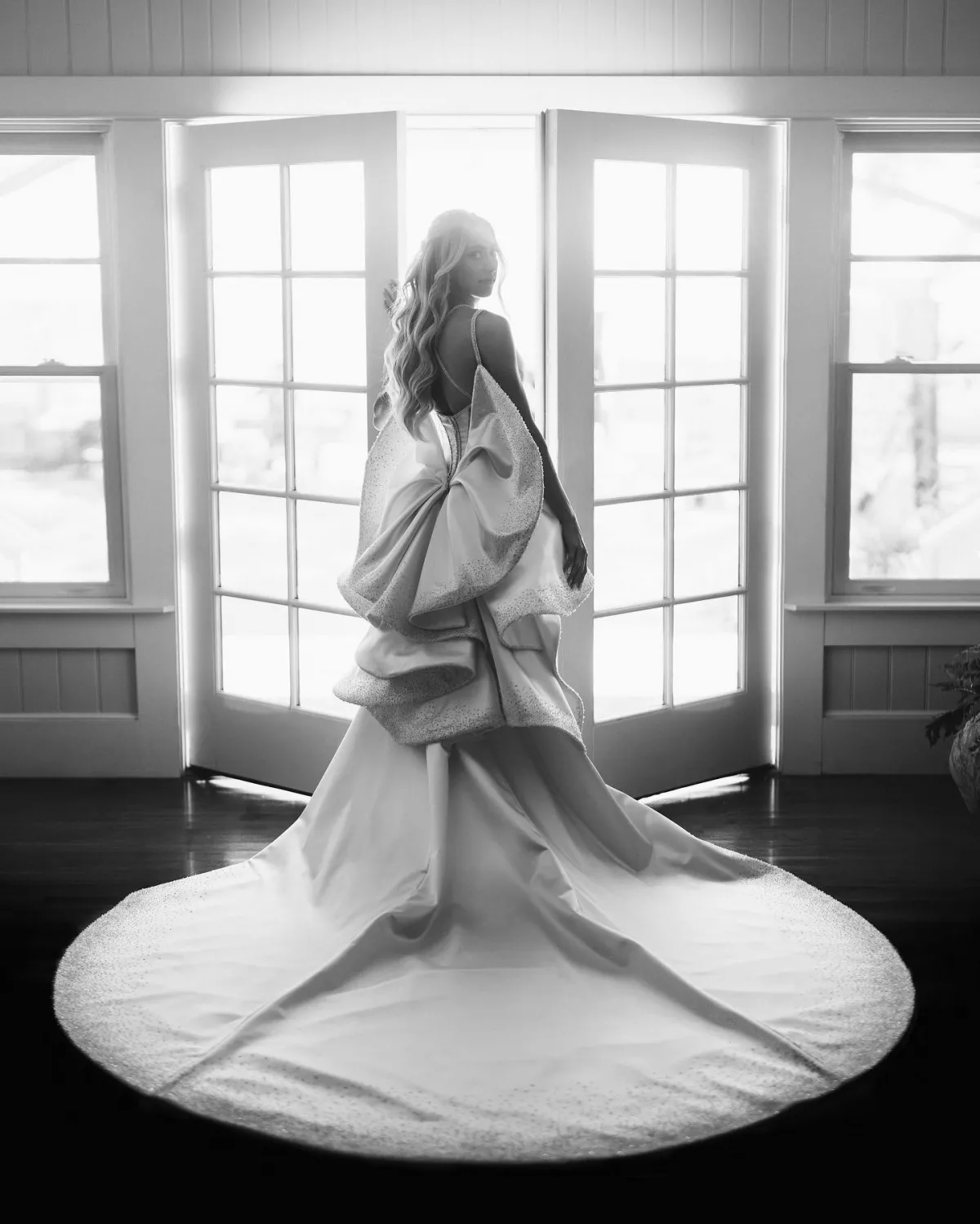 Brittany Mahomes crytsals straps cutout wedding dress with overskirt Brittany Mahomes crytsals straps cutout wedding dress with overskirt