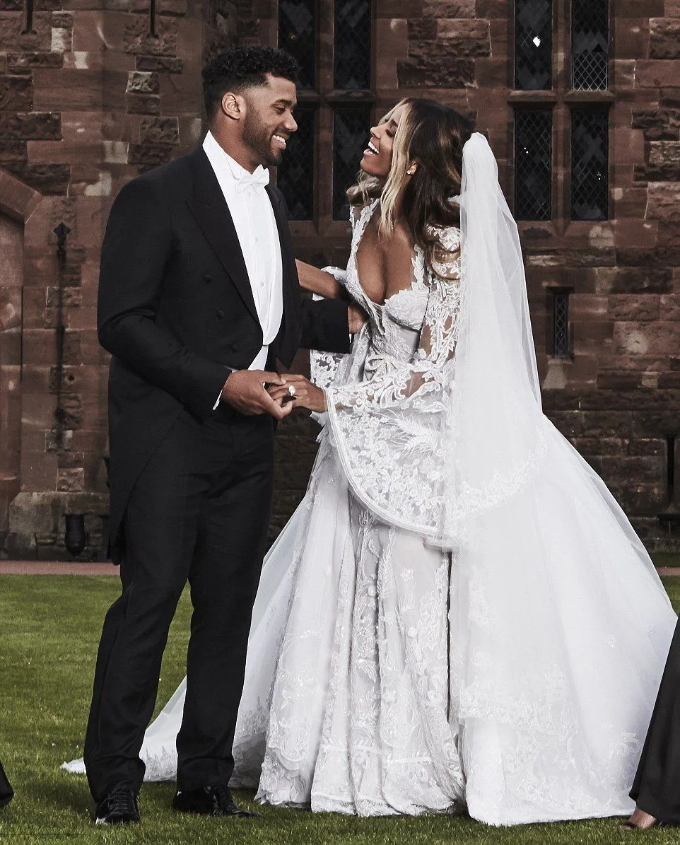 Ciara princess lace bell sleeve detachable wedding dress Ciara princess lace bell sleeve detachable wedding dress