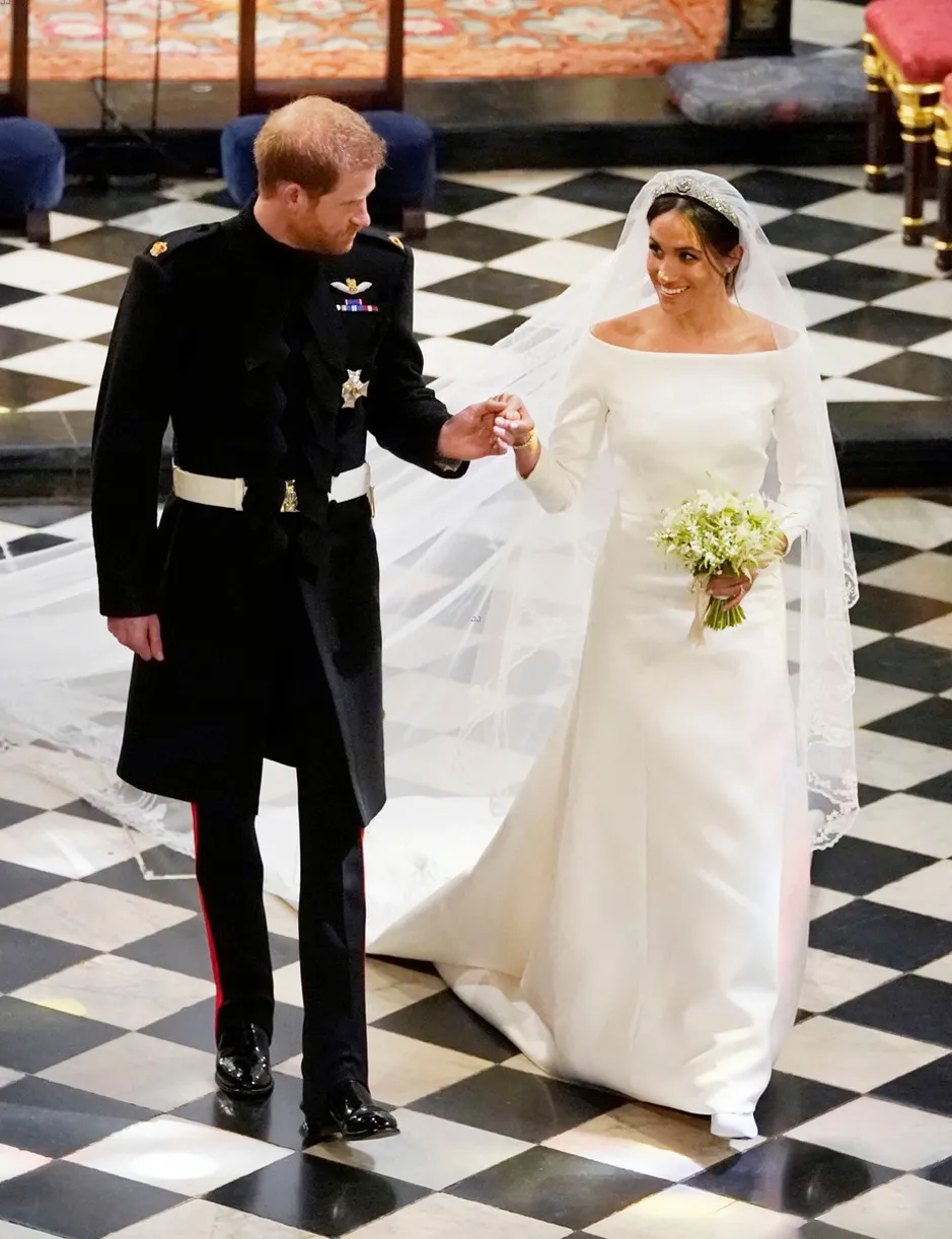 Meghan Markle and Harry boat neck 34 sleeve wedding dress Meghan Markle and Harry boat neck 34 sleeve wedding dress