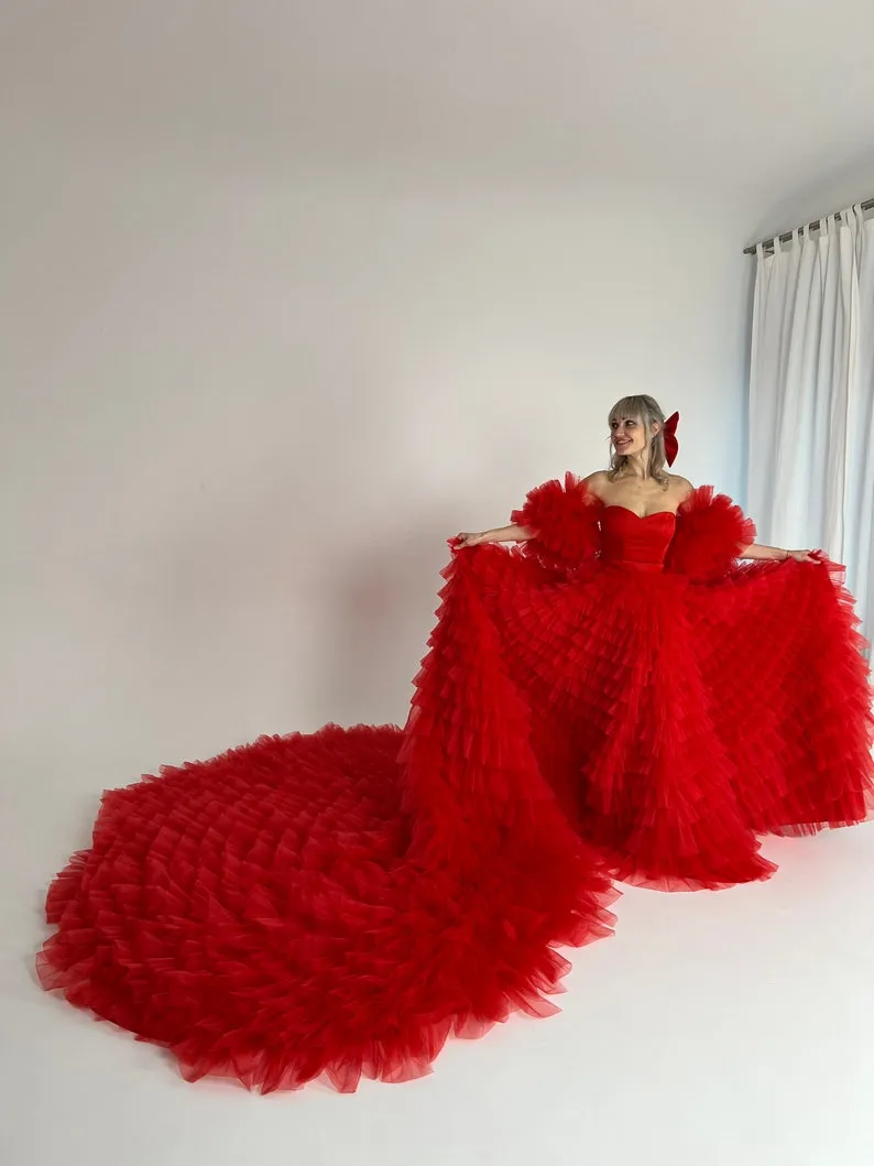 exaggerated puffy sleeves long train photoshoot dress exaggerated puffy sleeves long train photoshoot dress