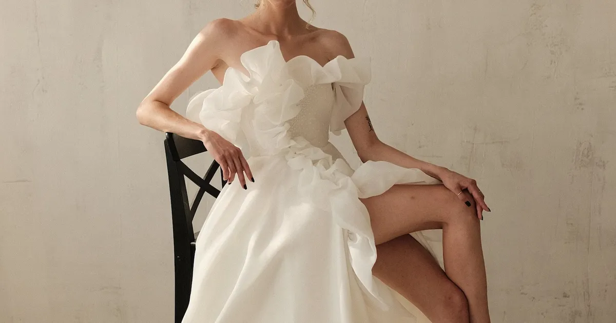 open lace back dress Yukale Women's Wedding Dresses for Bride Long Sleeves Satin Wedding Dress  Ruffles Organza Princess Bride Gown A-Ivory at Amazon Women's Clothing store