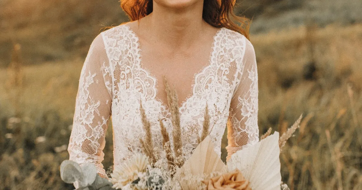 Scalloped Wedding Dresses, Gowns with Jagged Details