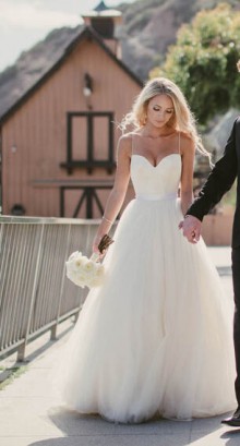 white tulle wedding dress