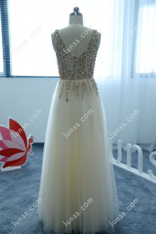 sleeveless V cut Prom Dress