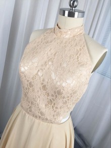 amazing choker neckline