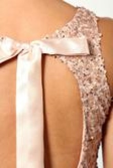 the bow is very cute