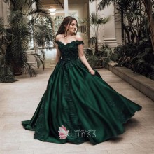 emerald green dress