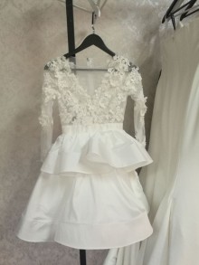 Ivory 3D lace bateau neck short prom dress
