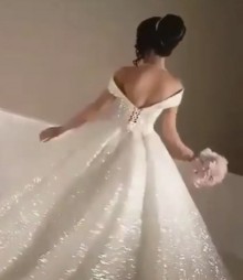 lace V back dress