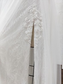 dress slit