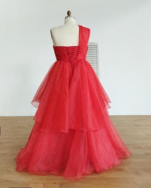 Lunss custom red evening gown