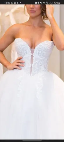 lace wedding dress