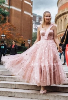 the shape and length of the skirt