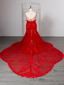 Lunss red wedding dress with a train