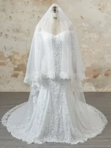 mermaid wedding gown with a veil