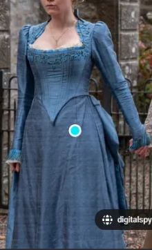 blue dress