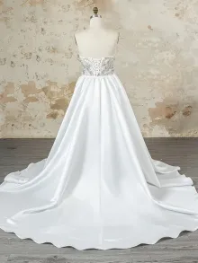 Lunss custom wedding dress with train