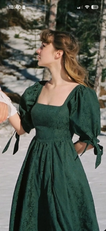 green puff sleeve dress