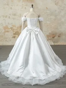 off shoulder basque waist princess wedding dress