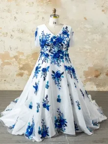 Lunss blue floral applique V neck wedding dress