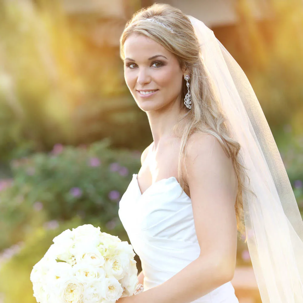 Lunss Ivory Cathedral Length Single-Tier Lace Wedding Veil