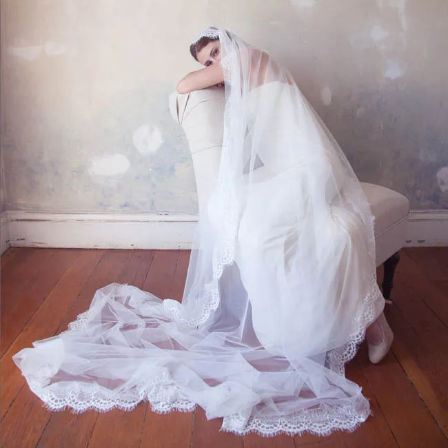 Lunss Ivory Cathedral Length Single-Tier Lace Wedding Veil